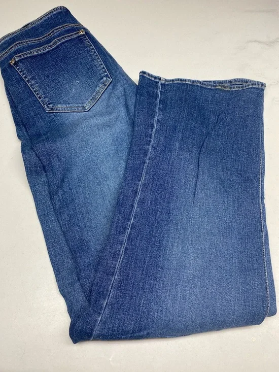 Men’s Straight Fit Jeans in Distressed Blue Denim - Picture 8 of 10